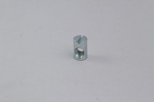 BARRIL TUERCA CONECTOR T-1/4-20X20  NIQ.