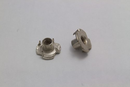 T-NUT TUERCA CONECTOR T-5/16-18X11-N-NIQ.